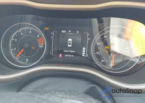 2018 Jeep Cherokee Latitude Fwd z USA, uszkodzony, nr VIN 1C4PJLCB0JD518968